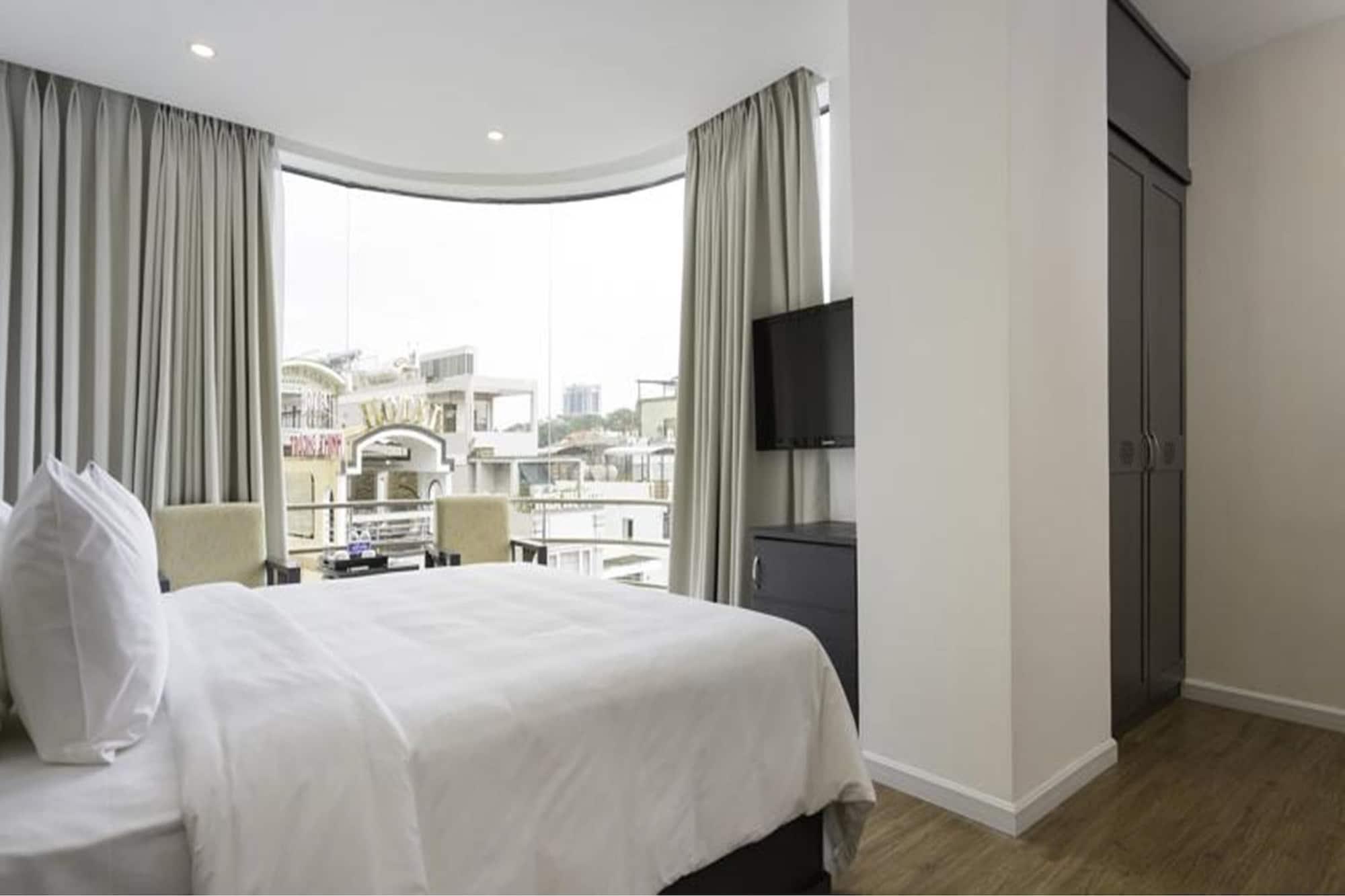 Calista Sai Gon Hotel Хошимін Екстер'єр фото