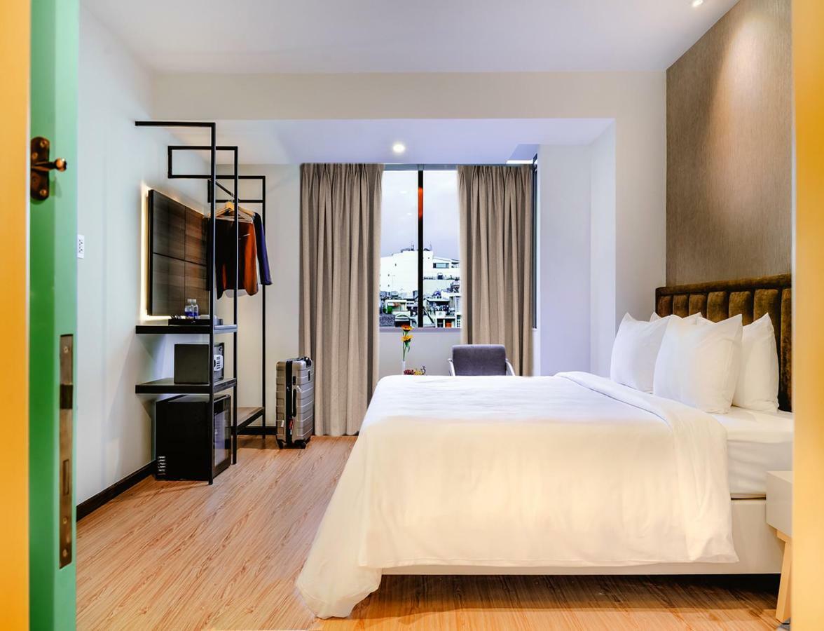 Calista Sai Gon Hotel Хошимін Екстер'єр фото